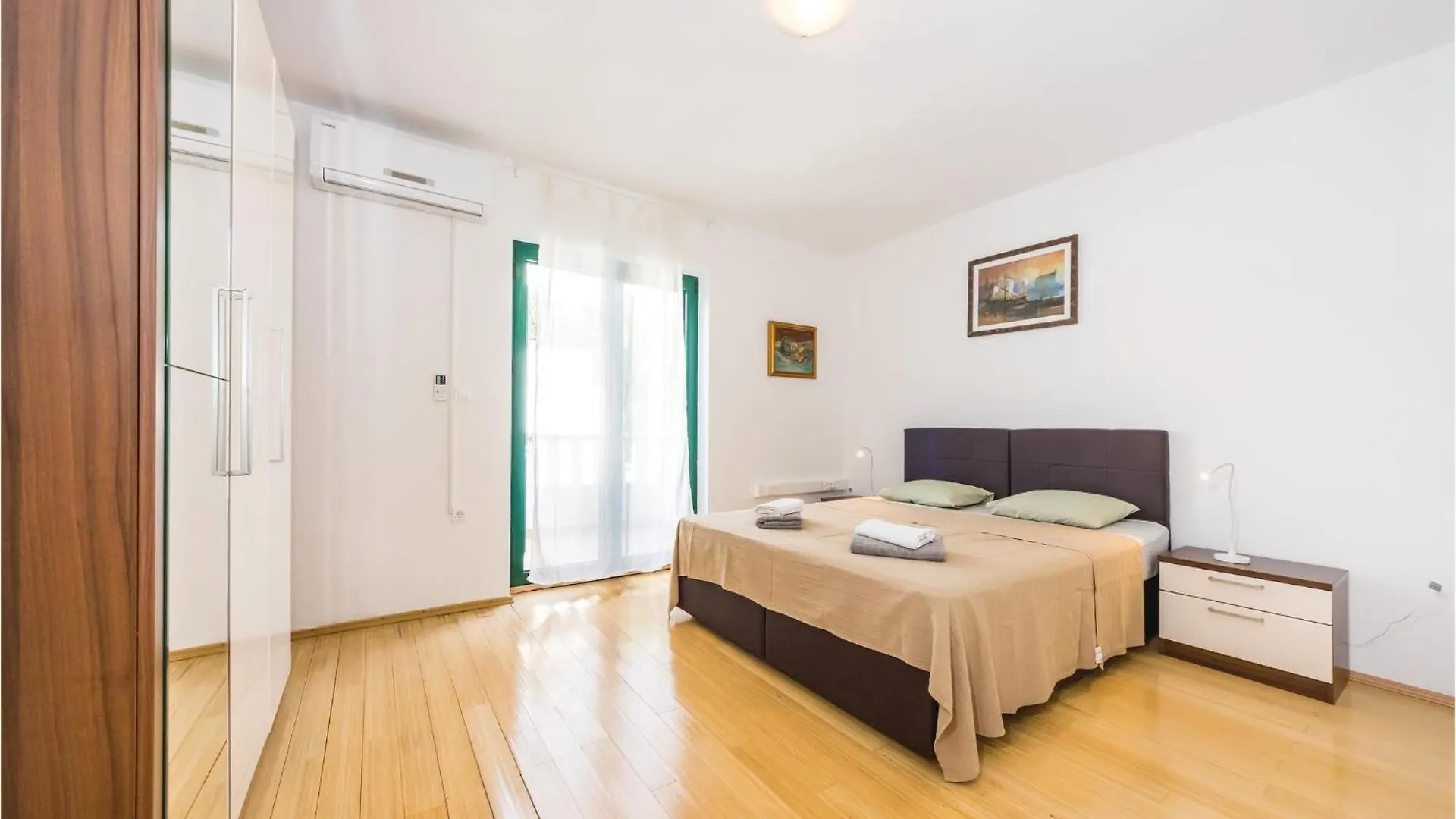 Cozy Apartment In Privlaka With House Sea View  Privlaka (Zadar)