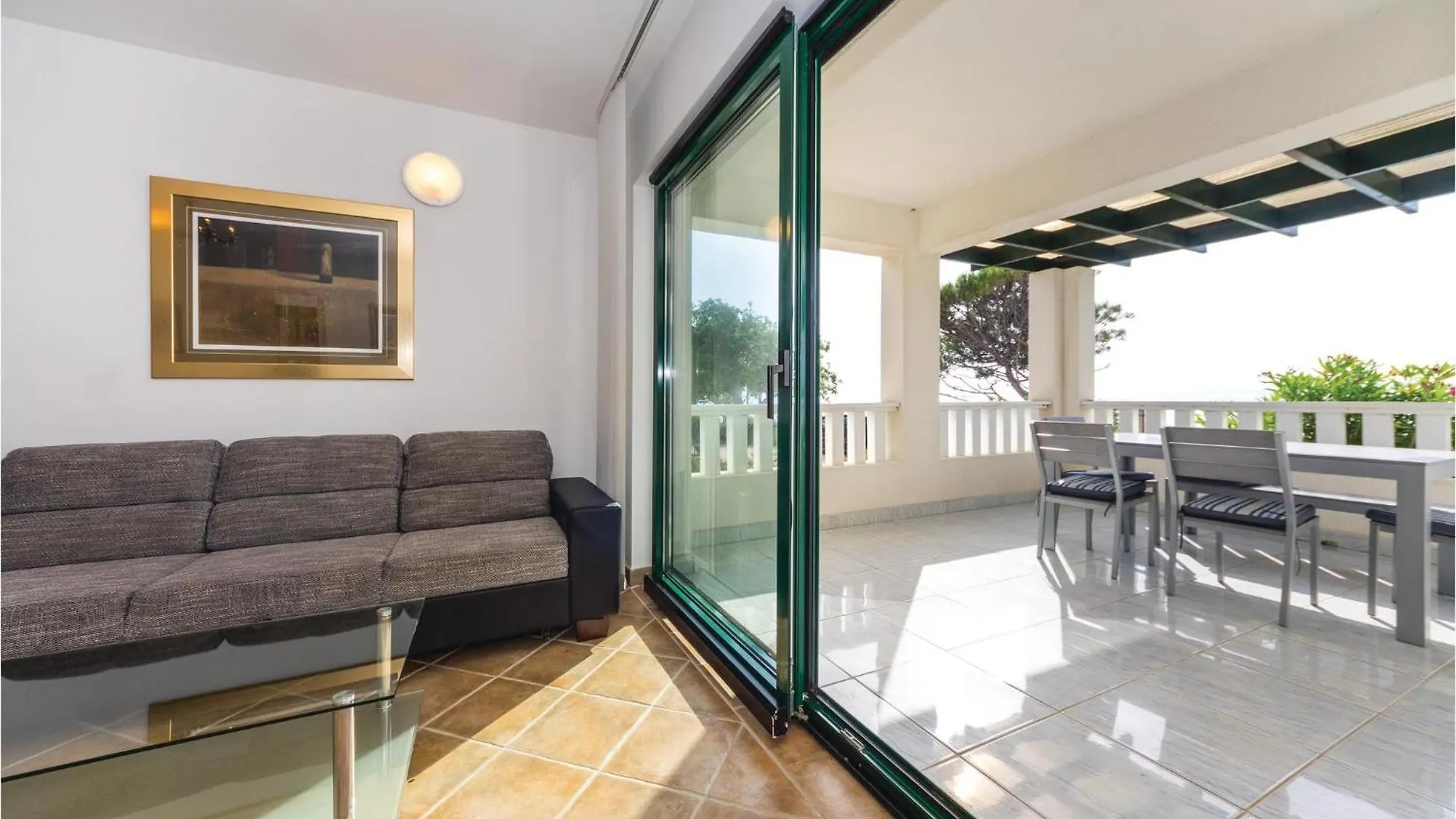 Cozy Apartment In Privlaka With House Sea View